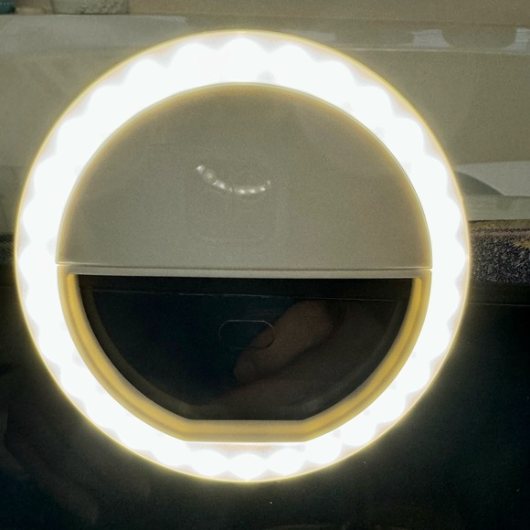 Dashing Selfie Clip Ring Light - Picture 9 of 14